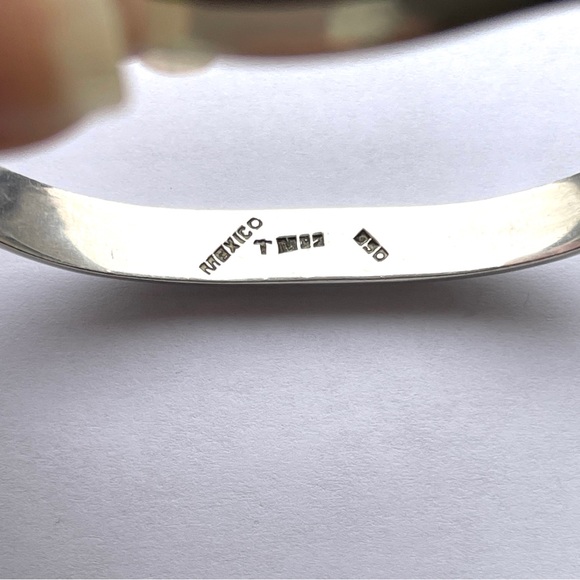 Vintage MCM Taxco Hinged Black Onyx Inlay in 950 Sterling Silver Bracelet - Picture 7 of 8